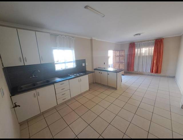 2 BEDROOM PROPERTY TO RENT IN OVERPORT
